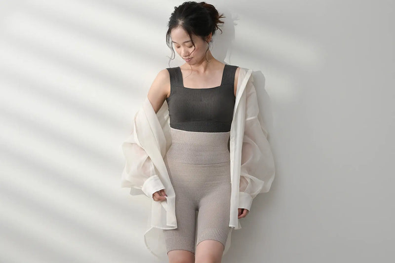 【厚着からの脱却】身体の温めにフォーカスしたインナーブランド“温labo（オンラボ）”から、1枚でじんわり温めるカイロいらずな温活トップスが新登場。